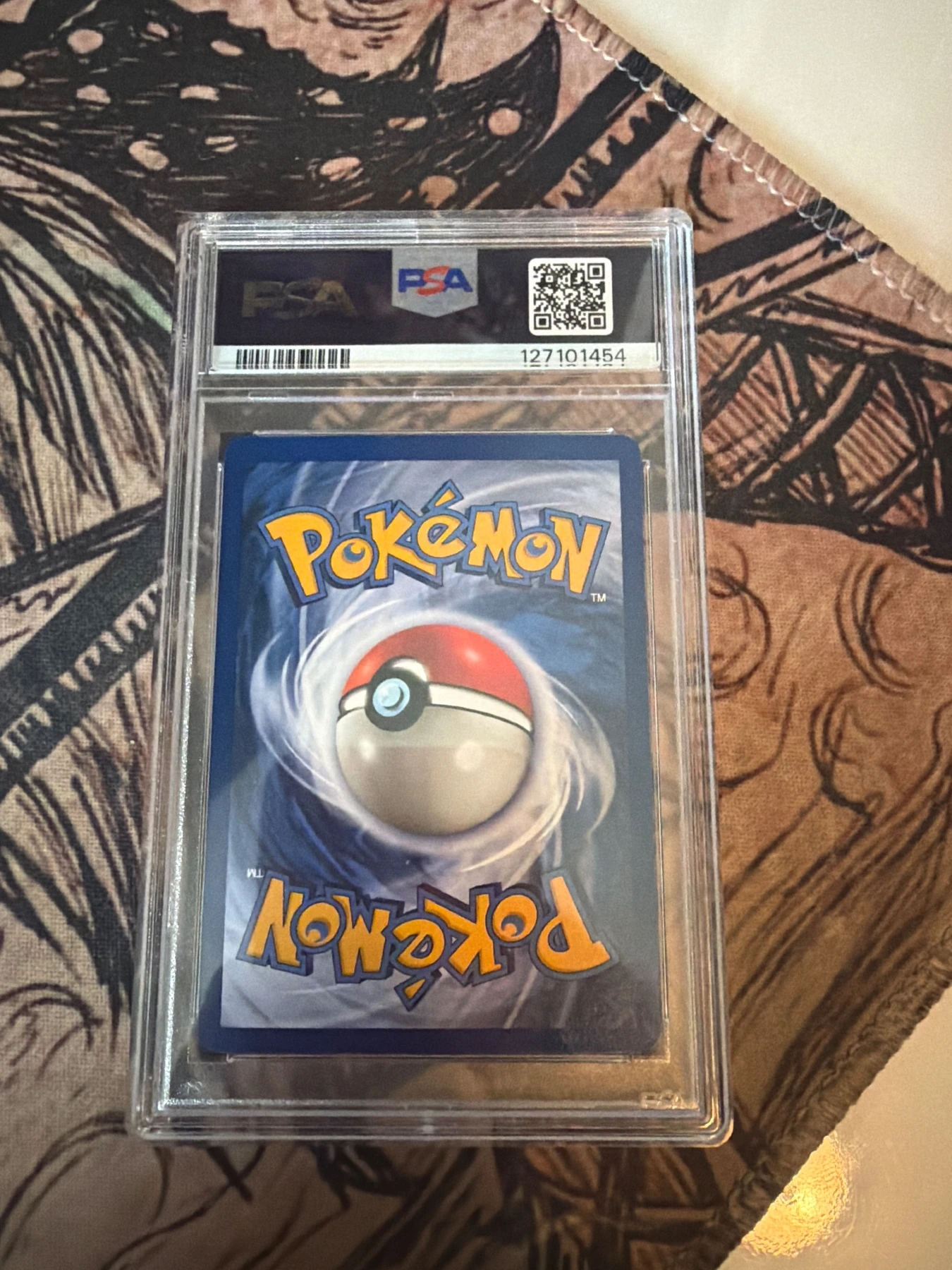 Lapras 010/62 Fossil back card photo in GradeValue pregrading report