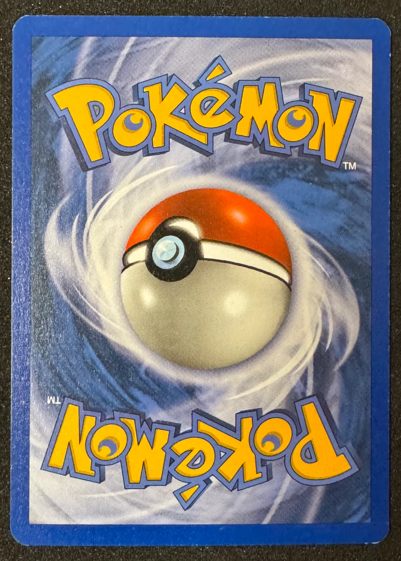 Umbreon H30/144 Skyridge back card photo in GradeValue pregrading report