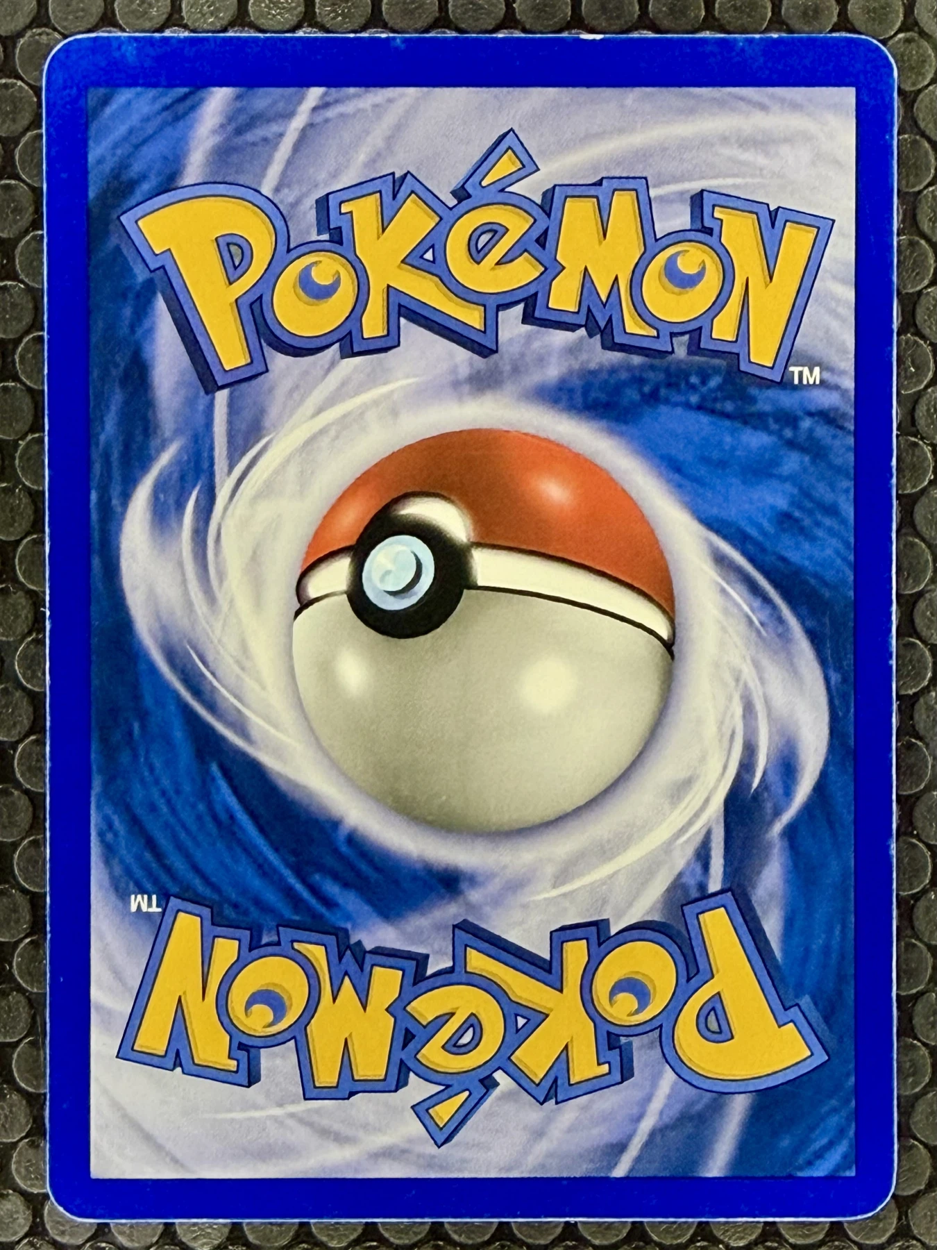 Charizard δ 004/100 Crystal Guardians back card photo in GradeValue pregrading report