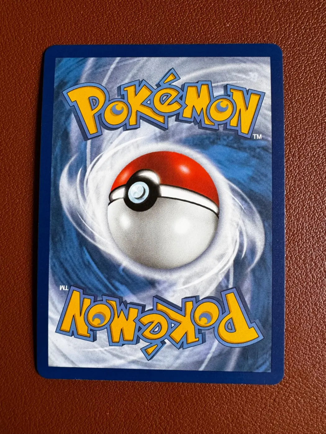 Charizard 004/102 Base Set back card photo in GradeValue pregrading report