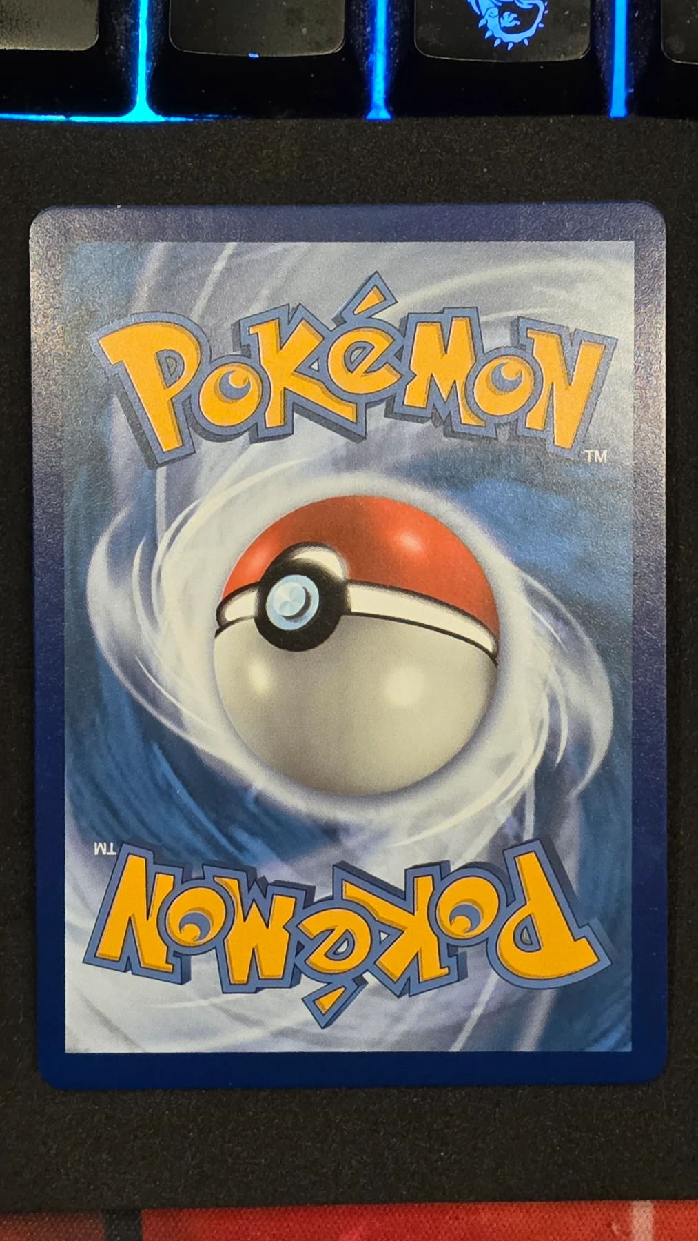 Giratina V 186/196 Lost Origin back card photo in GradeValue pregrading report