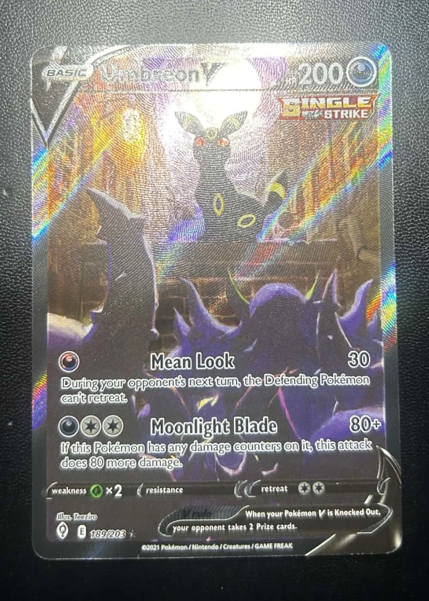 Umbreon V 189/203 Evolving Skies front card photo in GradeValue pregrading report